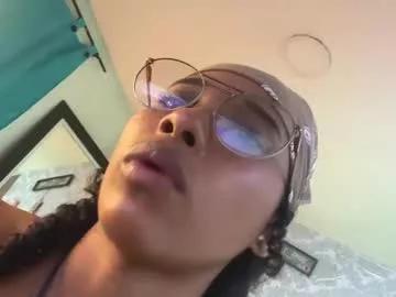 kelly__thomson from Chaturbate