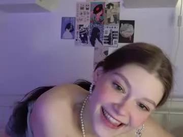 kelly_ember from Chaturbate
