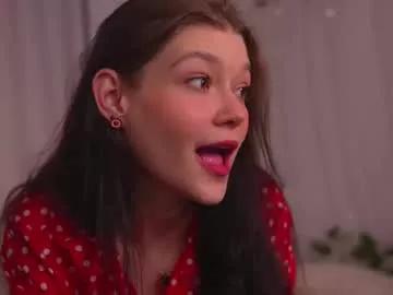 kelly_ember from Chaturbate