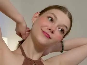 kelly_ember from Chaturbate