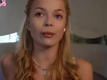 kelly_peachpiee from Chaturbate is Freechat