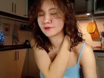 kelly_yon from Chaturbate