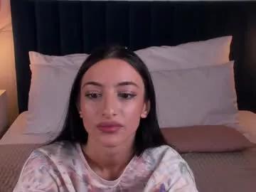 kellybajou from Chaturbate