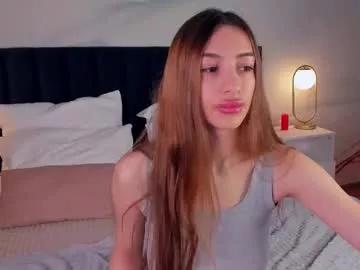 kellybajou from Chaturbate
