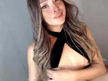 kellyclarksonx from Chaturbate