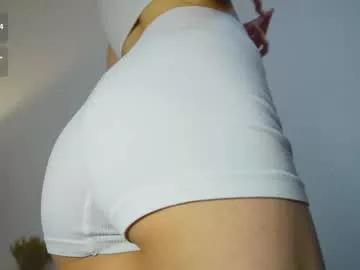 kellyisclose from Chaturbate