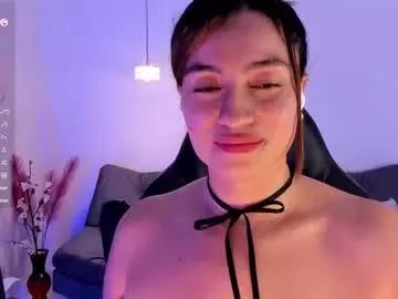 kennawells_ from Chaturbate