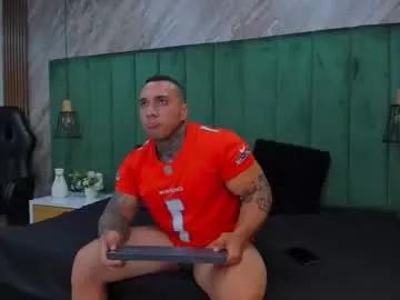 kiing_magic from Chaturbate