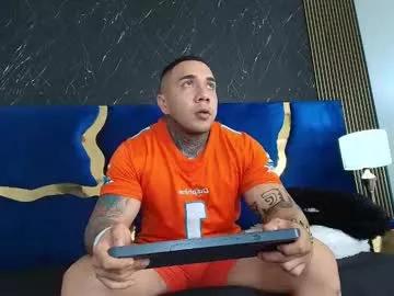 kiing_magic from Chaturbate