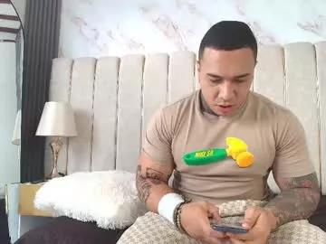 kiing_magic from Chaturbate