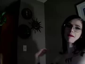 kikilovesdabsxx from Chaturbate