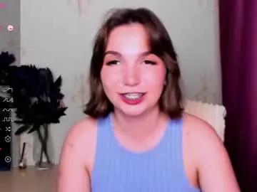Kindhazelhere_ webcams show profile image 