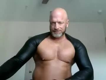 kinksub4use from Chaturbate