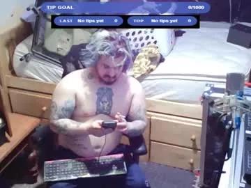 kinkybiguy14 from Chaturbate