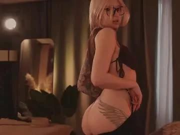 kinkylina_ from Chaturbate