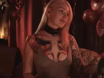 kinkylina_ from Chaturbate