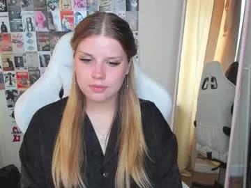 Kirakyler webcams show profile image 
