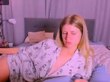 kirraa_ from Chaturbate