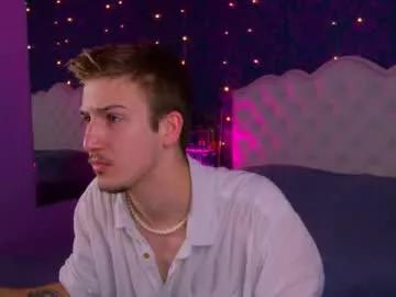 kiskakurt from Chaturbate
