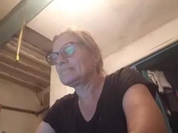 kissandvibe from Chaturbate