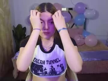 kissi_tay1 from Chaturbate