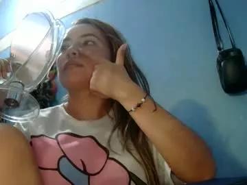 kissmelovejummy from Chaturbate
