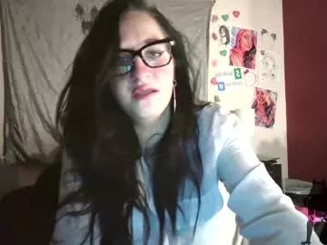 kittibbybells0311 from Chaturbate