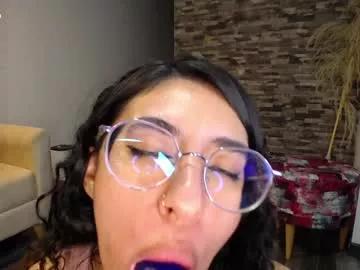 kitty_curly from Chaturbate