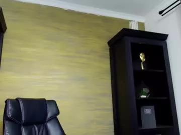 kittydom6969 from Chaturbate