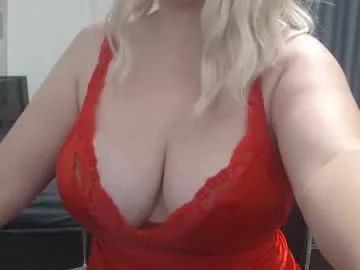 kittyonfiree from Chaturbate