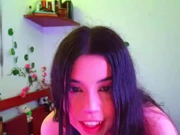 kittyuwu_ from Chaturbate