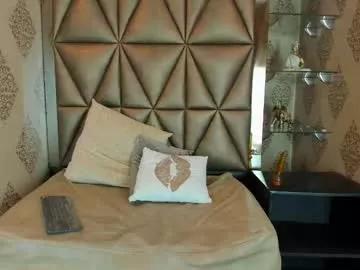 kittyvelvet_ from Chaturbate