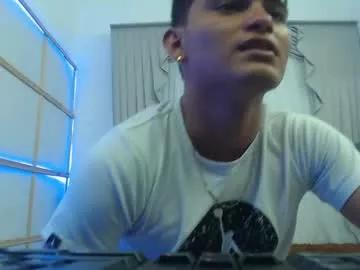 kiwi_8 from Chaturbate