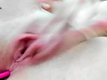 kylliecruzz777 from Chaturbate