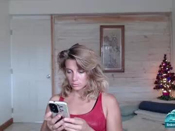 lailagetsnaked from Chaturbate