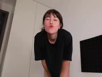 laliwhite from Chaturbate