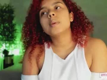 lara_jones_ from Chaturbate