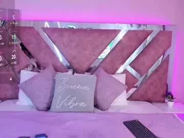larabrook from Chaturbate