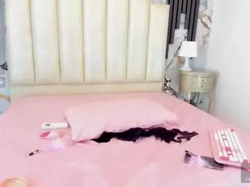 larakrof from Chaturbate