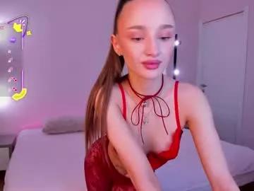 laralourance from Chaturbate