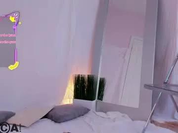 laralourance from Chaturbate