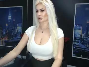 laras_moans from Chaturbate