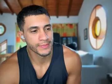 larry_jones from Chaturbate