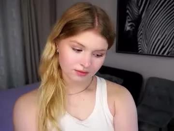 Latanyabarthel webcams show profile image 