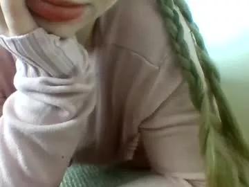 layannalea from Chaturbate