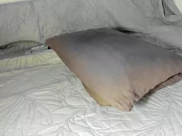 le__ah from Chaturbate