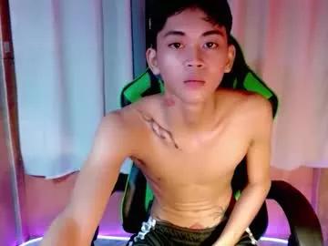 leemoreno18 from Chaturbate