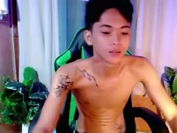 leemoreno18 from Chaturbate