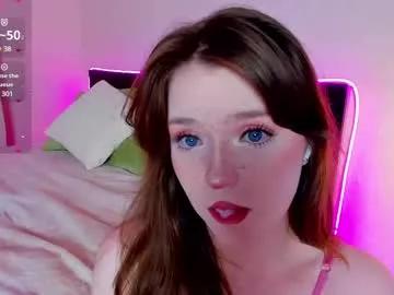 lexxxxxxi from Chaturbate