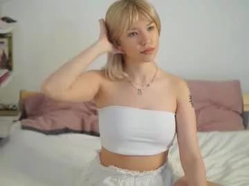 lil_chery from Chaturbate